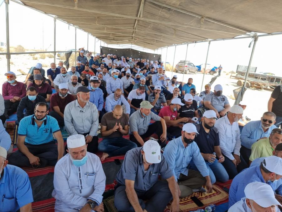 صور من : صلاة الجمعة التضامنية مع الشيخ رائد صلاح من امام سجن رامون